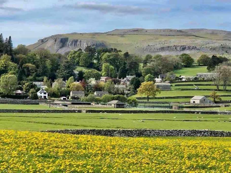 Charming Dog-Friendly Yorkshire Dales Cottage, Austwick מראה חיצוני תמונה